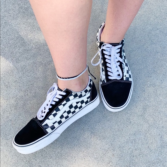 checkered vans shoes with laces